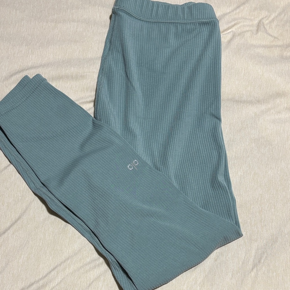 Alo Seagrass High-wasted 7/8 Ribbed Leggings
